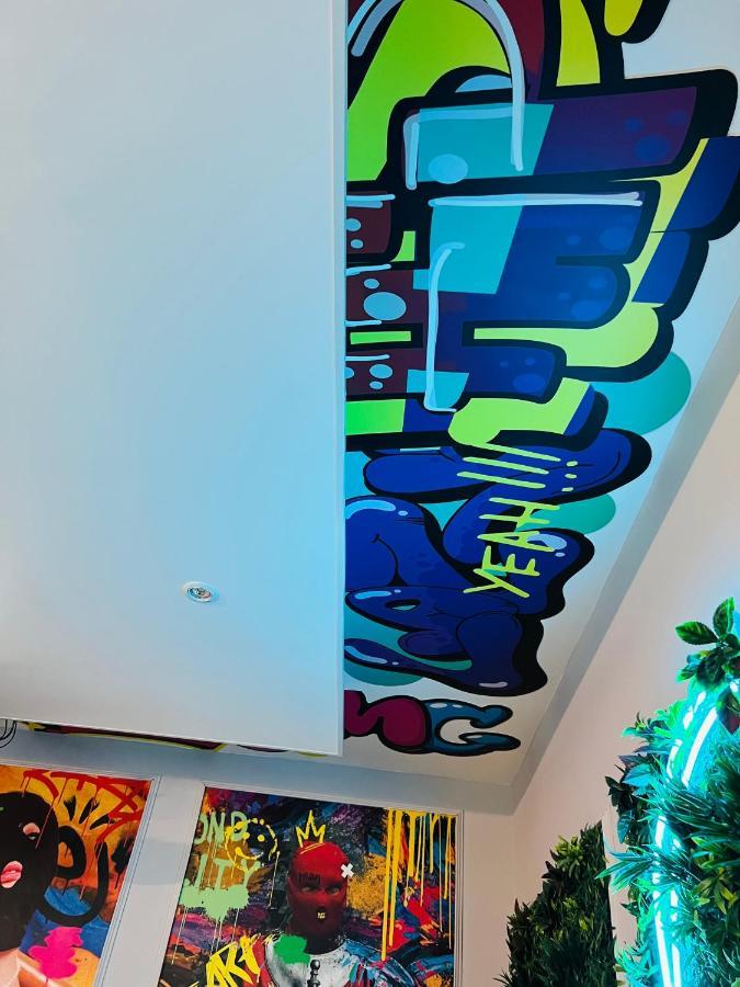 Capsule Street Art - Sauna- Jacuzzi - Playstation 5 - Billard - Netflix - Home Cinema - Terrasse دويه المظهر الخارجي الصورة